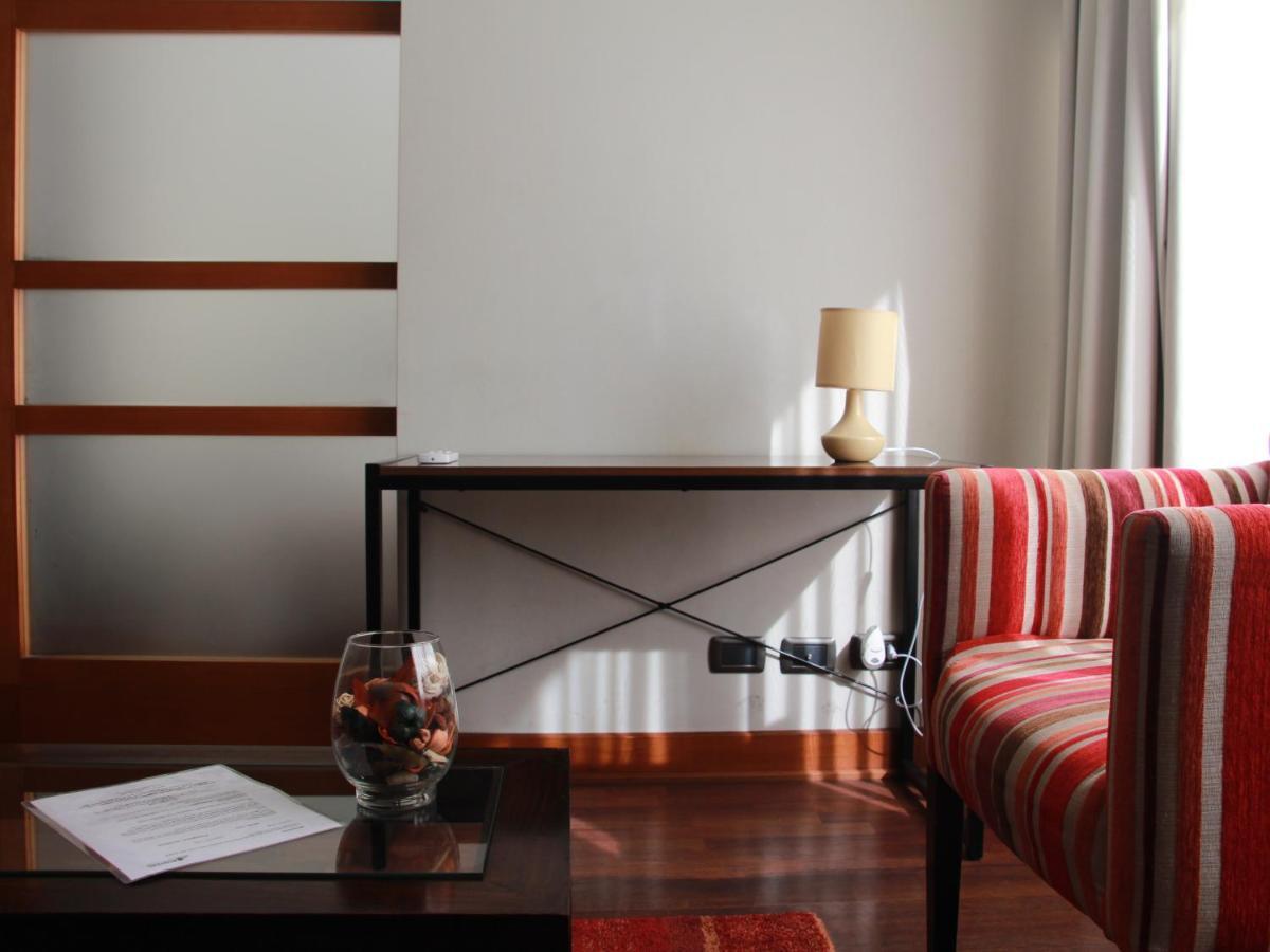 Austral Rentahome Santa Beatriz Santiago Exterior foto